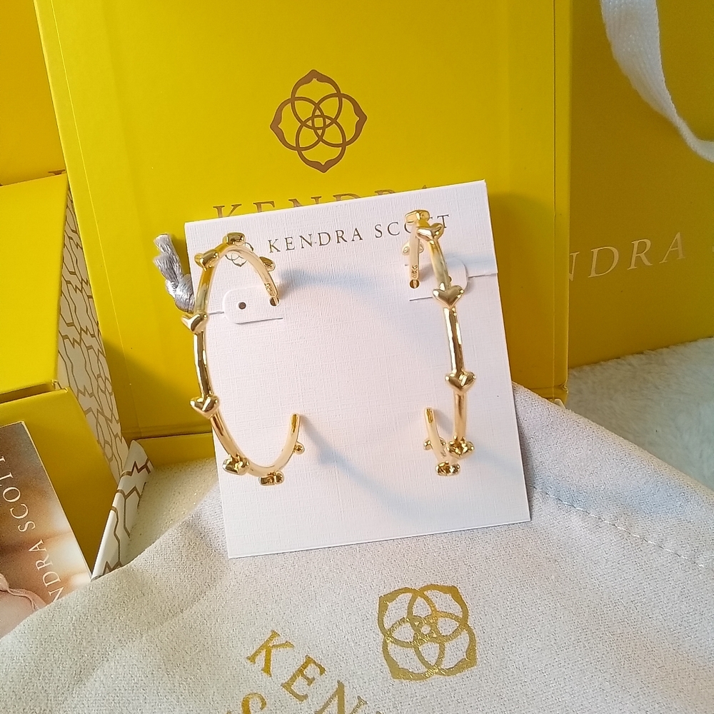NWB Kendra Scott Haven Heart Hoop Earrings in Gold